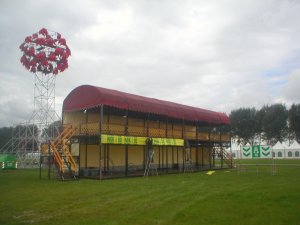 Balkon Lowlands met trap aan buitenzijde